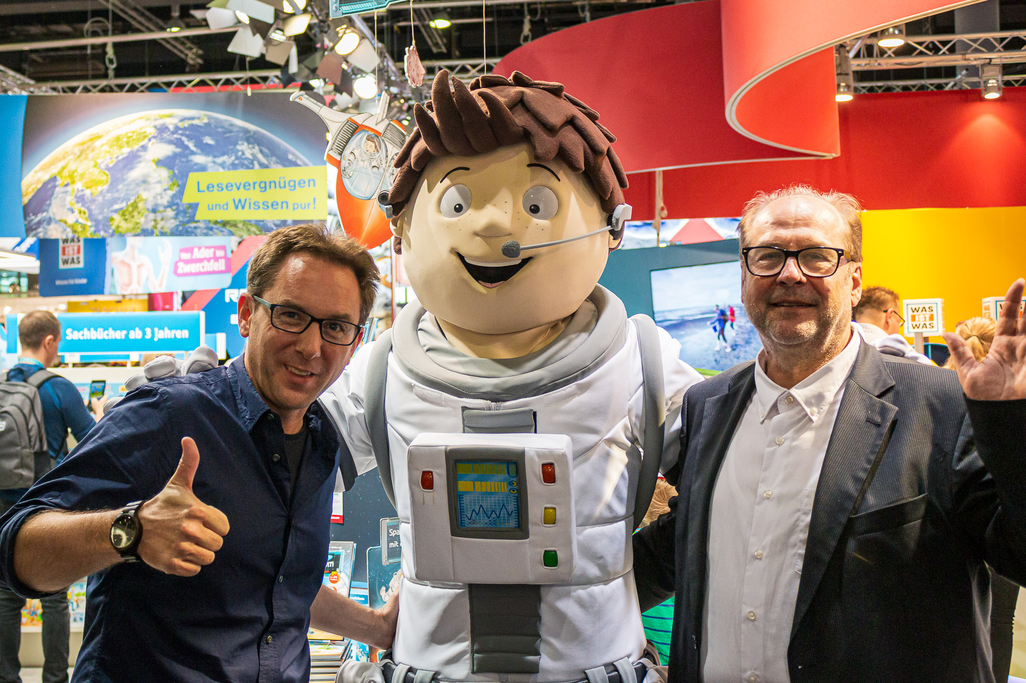 Buchmesse Frankfurt 2019 - Stefan Lohr, der kleine Major Tom, Bernd Flessner (v. l. n. r.)