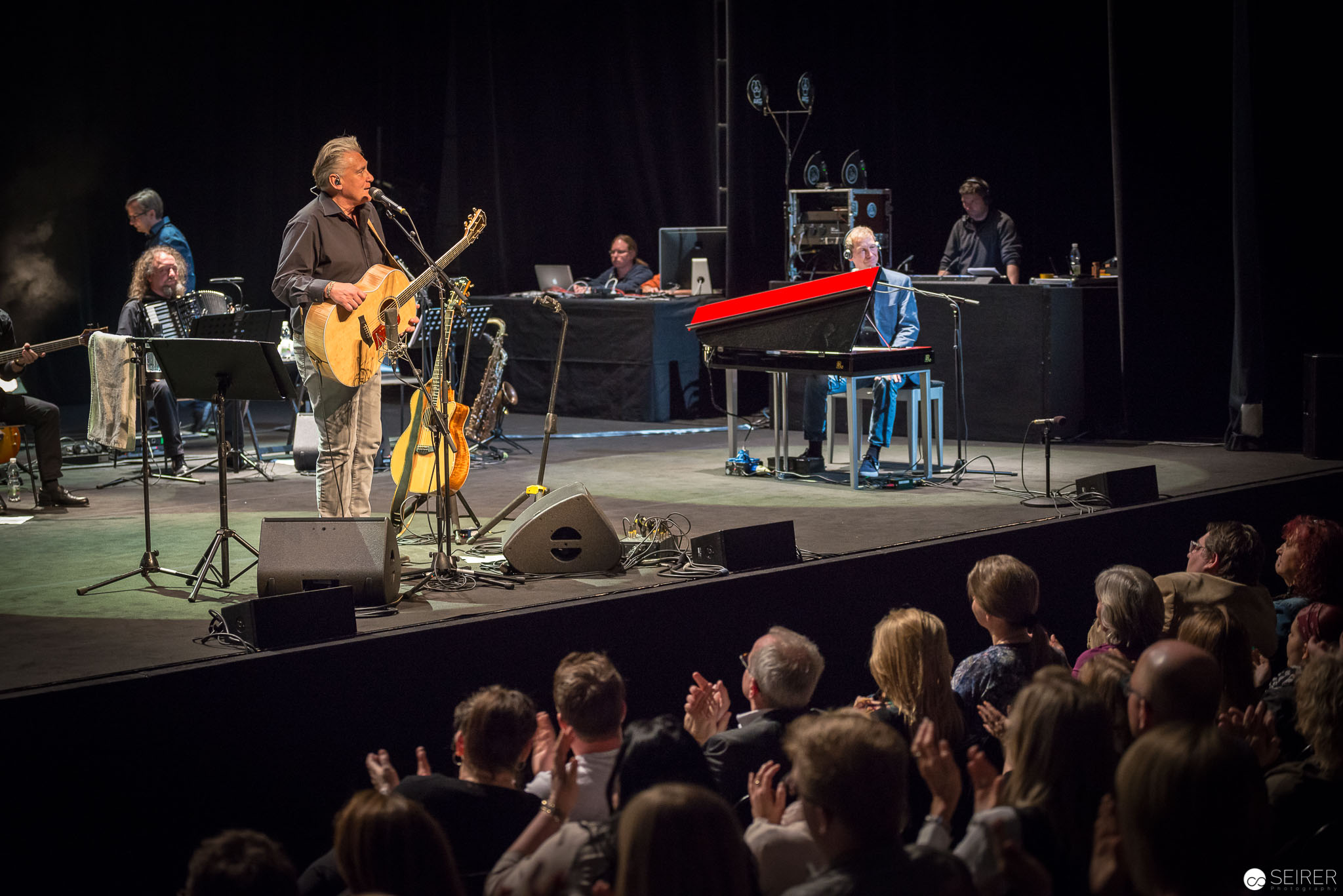 Rainhard Fendrich singt gegen Kinderarmut