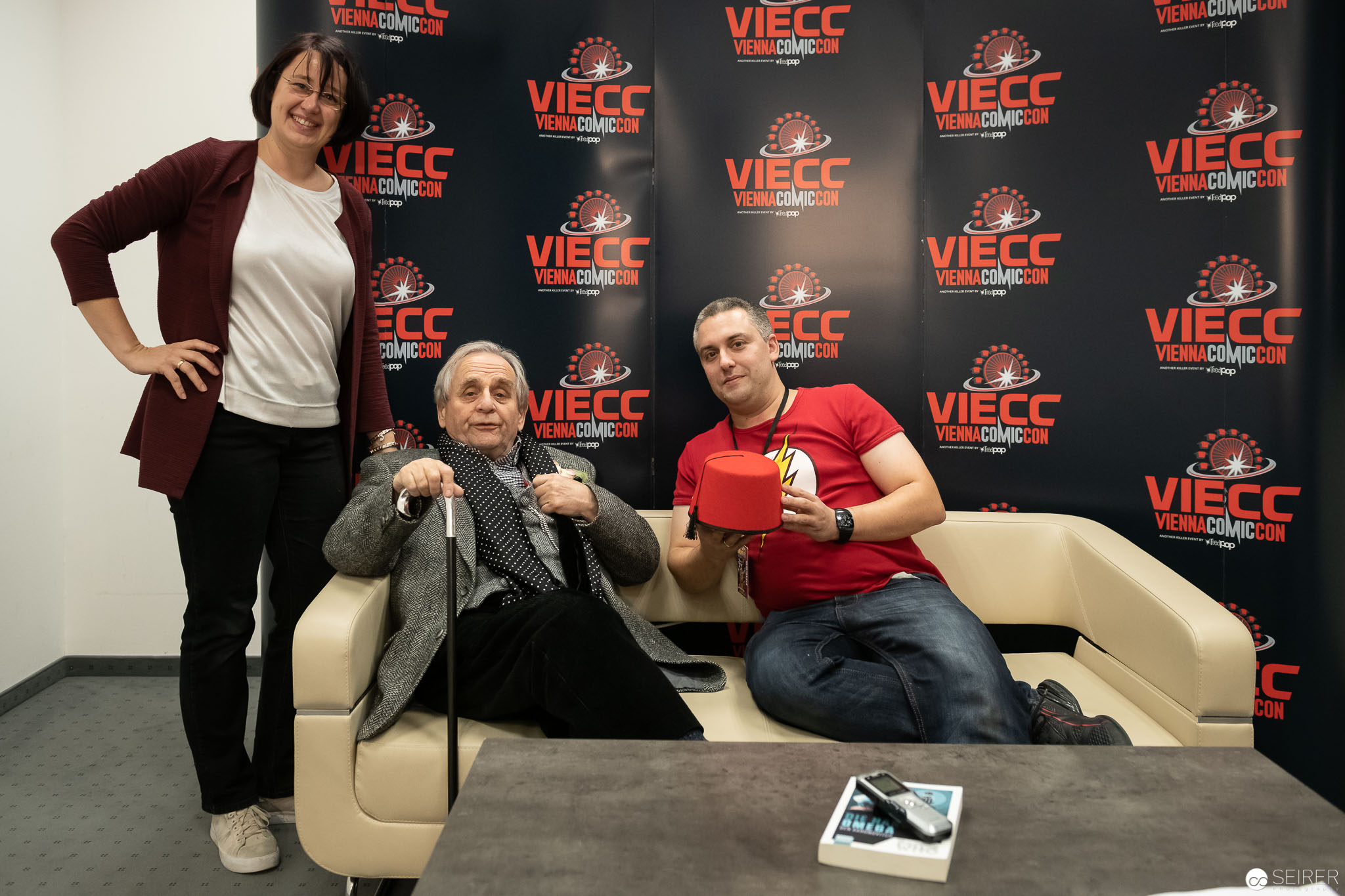 Sylvester McCoy mit Janett Cernohuby und Stefan Cernohuby